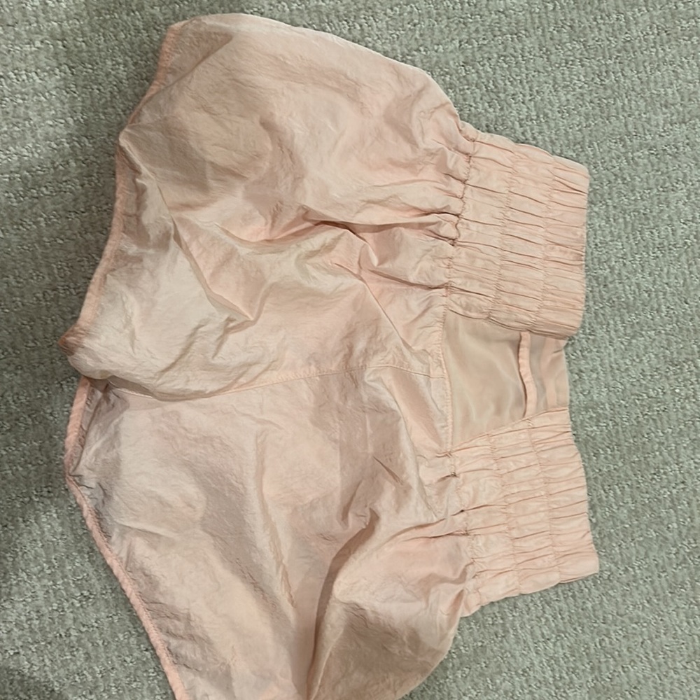 Altard state high waisted shorts! - Picture 3 of 6